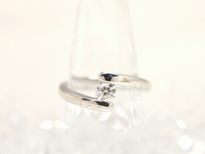 プラチナ、ｐｔ９００、ダイヤモンド、エンゲージリング、婚約指輪、プロポーズ