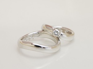 旧枠、ダイヤモンド。リフォーム前、エンゲージリフォーム、マリッジリング、結婚指輪、婚約指輪兼用