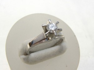 旧枠、婚約指輪、リフォーム前、ダイヤモンドリング、リフォーム、プラチナ