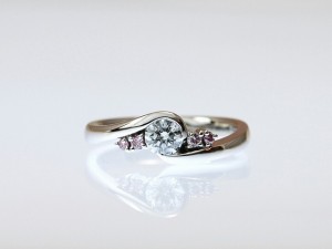 婚約指輪、エンゲージリング、トリプルエクセレント、ウエディングジュエリー、ピンクダイヤモンド