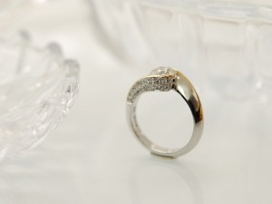 婚約指輪、エンゲージリング、ジュエリーリフォーム、フルオーダーメイド、ダイヤモンド、コンビジュエリー、花嫁へ