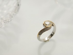 婚約指輪、エンゲージリング、ジュエリーリフォーム、フルオーダーメイド、ダイヤモンド、コンビジュエリー、花嫁へ、エンゲージリフォーム