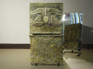 プラチナ　テーベの小箱　エジプト　紀元前　