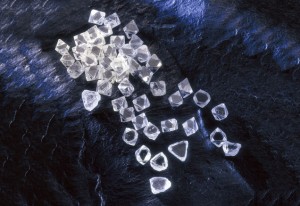 ラフダイアモンド　ダイアモンド　原石　金剛石　デビアス　ダイヤモンド　正８面体