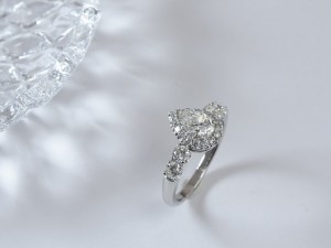 ｊｅｗｅｌｒｙ、ジュエリーリフォーム、フルオーダーメイド、ダイヤモンドリング、一点豪華主義、ペアシェイプカット、ダイヤ取り巻きリング、下取り後総額約１２万