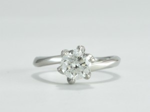 ウエディング、フルオーダーメイド、一粒ダイヤモンド、婚約指輪、植物モチーフ