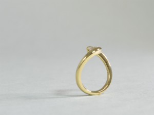 婚約指輪、エンゲージリング、ウエディング、ダイヤモンド、ｋ１８、イエローゴールド、フルオーダーメイド、３EX、ハート&キューピッド