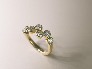 ブライダル、ウエディング、婚約指輪、ジュエリーリフォーム、フルオーダーメイド、7連ダイヤモンド、18金